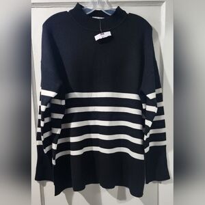NWOT Elegant Oversized Black and White Striped Crew Neck Sweater size XL